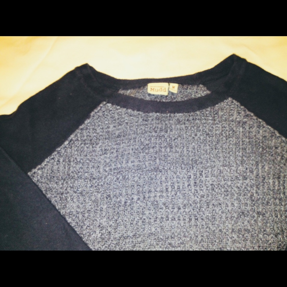 Mudd Sweater - Picture 3 of 4